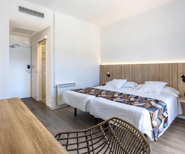 HABITACIÓN DOBLE STANDARD SÓLO ADULTOS